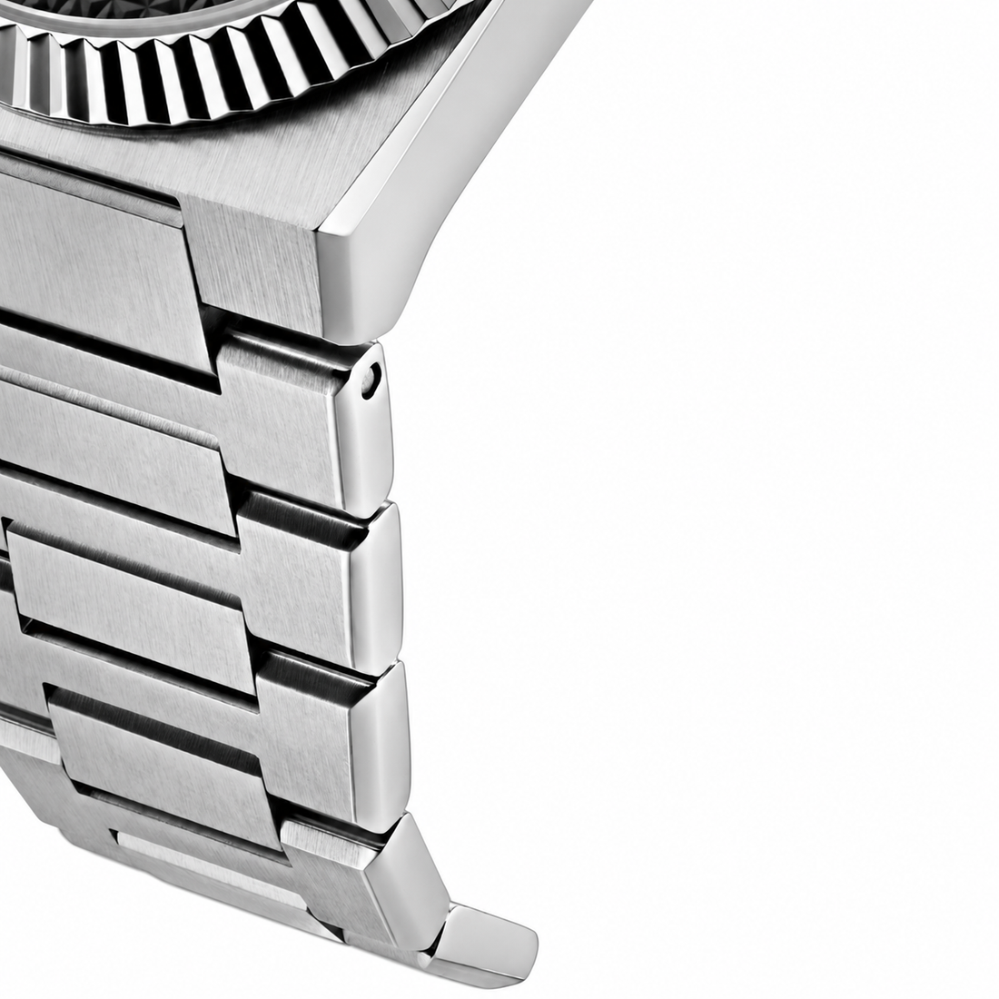 Genesis steel bracelet and case detail on a white background